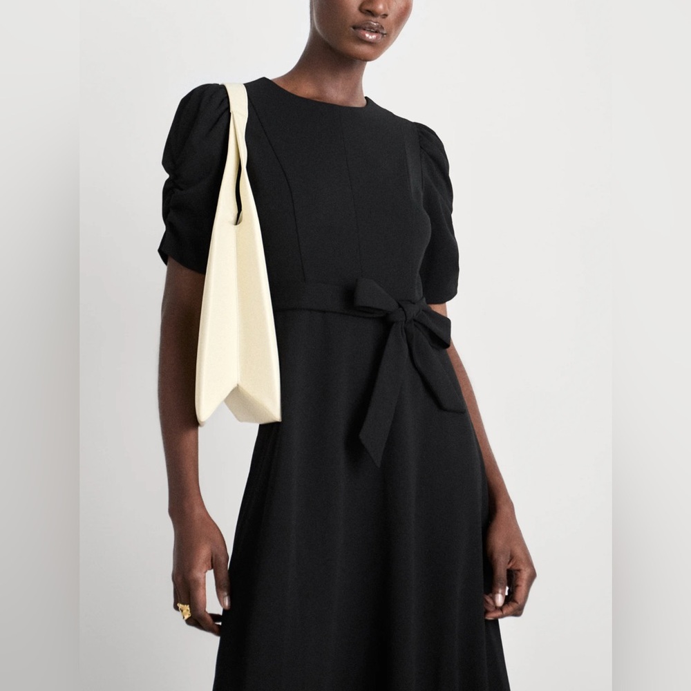 NWT DKNY Ruched Sleeve Shift Dress -  Size 4 - Picture 4 of 6